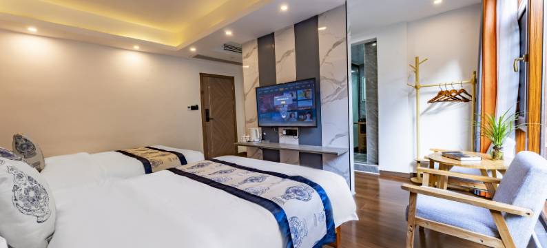 梵净山倚山雅阁民宿(景区东门店)图片