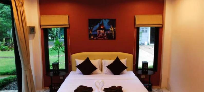 司隶纳帕普吉岛度假村(Phuket Sirinapha Resort)图片