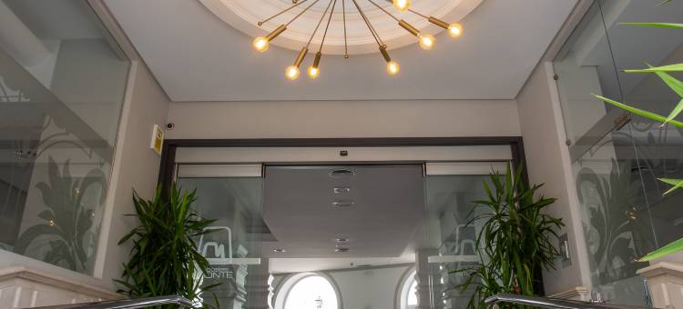 蒙特特里亚纳住宿(Monte Triana Sevilla)图片