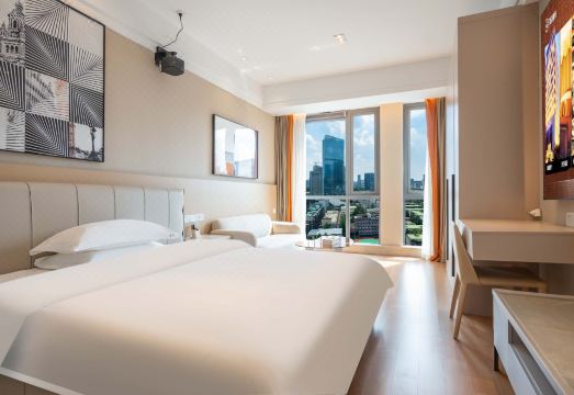 Chengdu Jiduo Service Apartment (Chunxi Road Tianfu Square) Hotel Overview