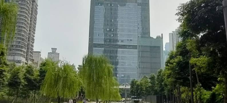 重庆山书水民宿(解放碑朝天门广场店)图片