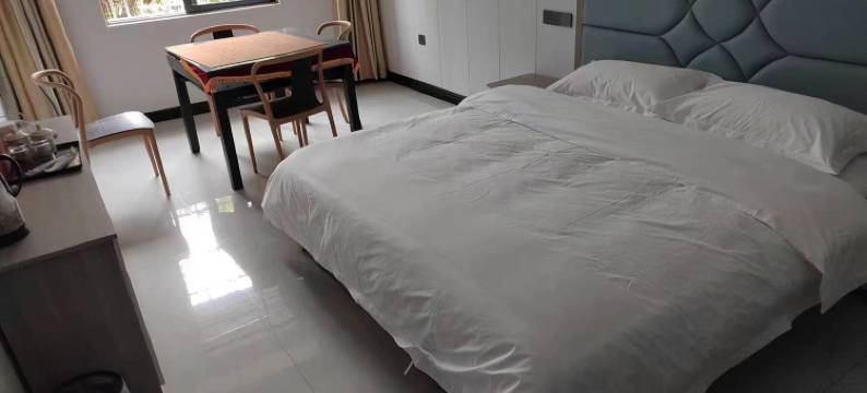 安陆一家人宾馆图片