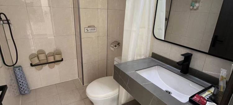 速8酒店(青岛长江路店)图片