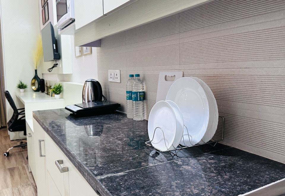 Buddies Home Hotel Overview