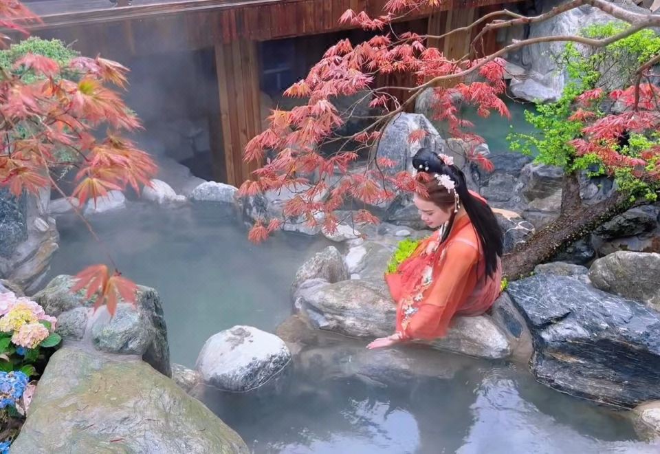 Pinheju | Yanyu Cultural Retreat Hot Spring Resort (Dongguan Street Branch)Hotel Overview