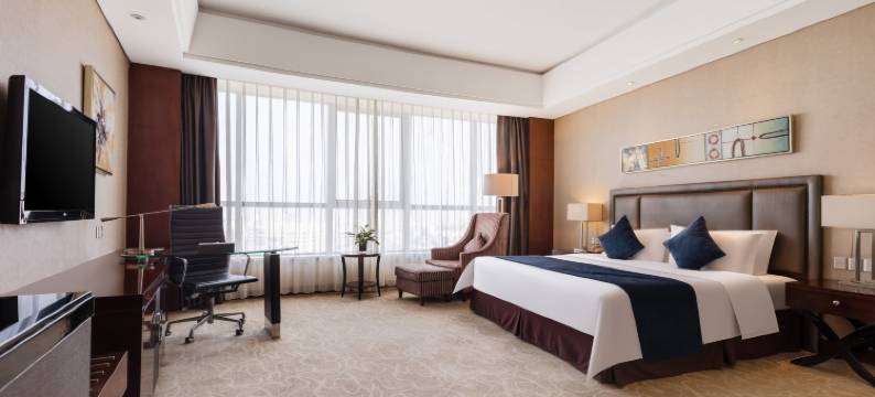 句容余坤墨尔顿大酒店图片