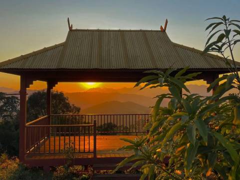 邻仓热限酒店(临沧市一中茶马古镇店)图片