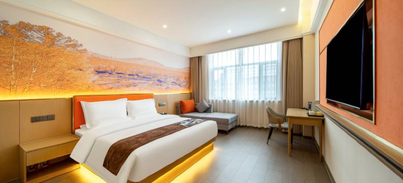 花兮语酒店(布尔津千湖路店)图片