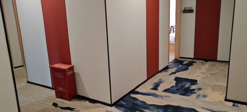 名季商旅酒店(武汉粮道街黄鹤楼店)图片