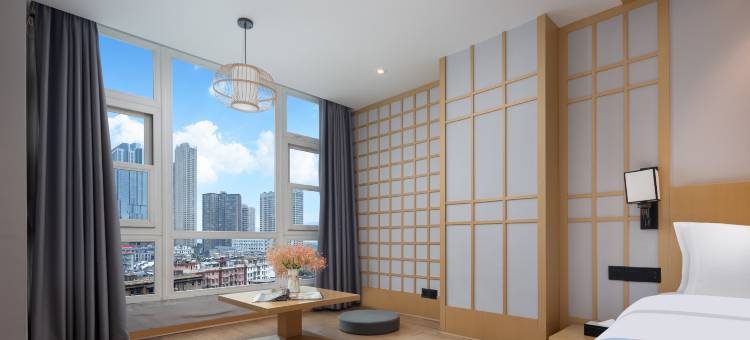 凡尔纳酒店(长沙五一广场IFS国金中心店)图片