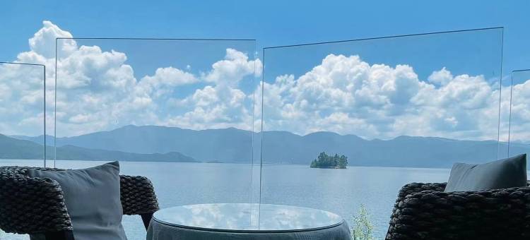 泸沽湖两棵树湖景客栈图片