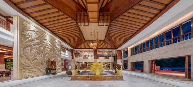 东方国金酒店(海东方沙滩公园店)图片