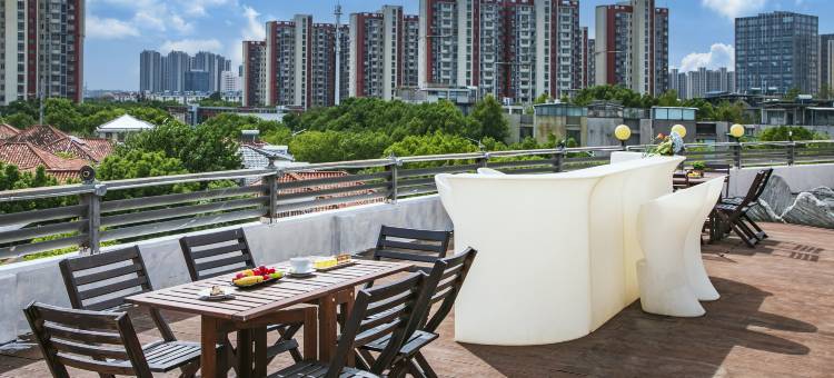 CJ潮际酒店(上海嘉定南翔地铁站店)图片