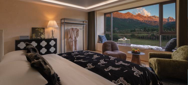 岚岫·日照金山民宿(玉龙雪山店)图片