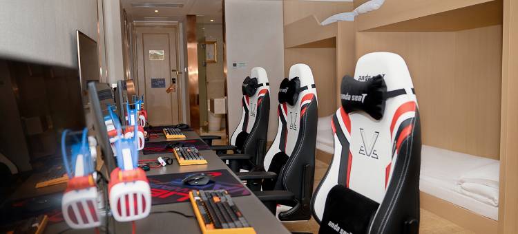 VES电竞酒店(玉林中鼎公园假日店)图片