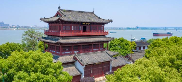 鸿云・Sky Mansion丨城际酒店(九江火车站九江学院店)图片