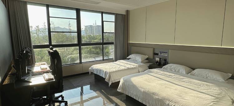 7U电竞酒店(确山盛世华庭店)图片