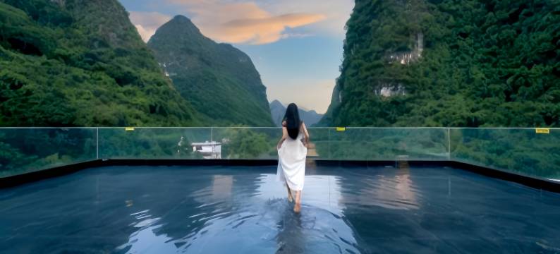 枕畔・山涧云舍|森林吸氧360°悬浮全景美墅(阳朔十里画廊遇龙河店)图片