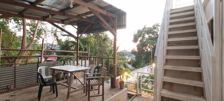 红多兹@拉乌尼翁圣约翰营舍酒店(RedDoorz @ Camp Saint John Hotel La Union)图片