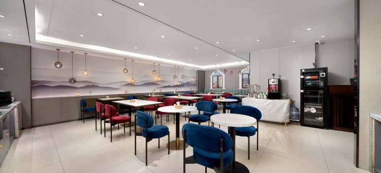 白玉兰酒店(哈尔滨医大一院博物馆地铁站店)图片