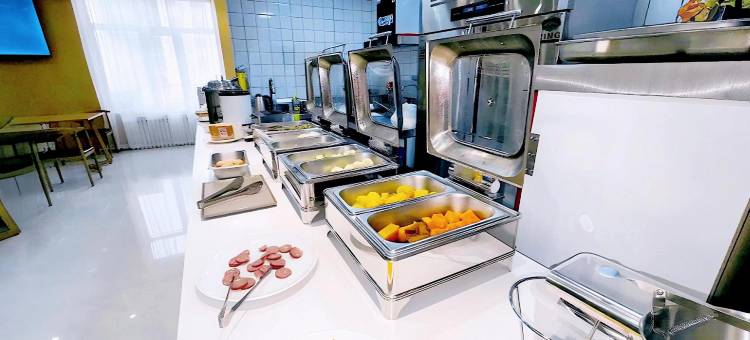 鹤岗宇龙宾馆(火车站时代广场店)图片