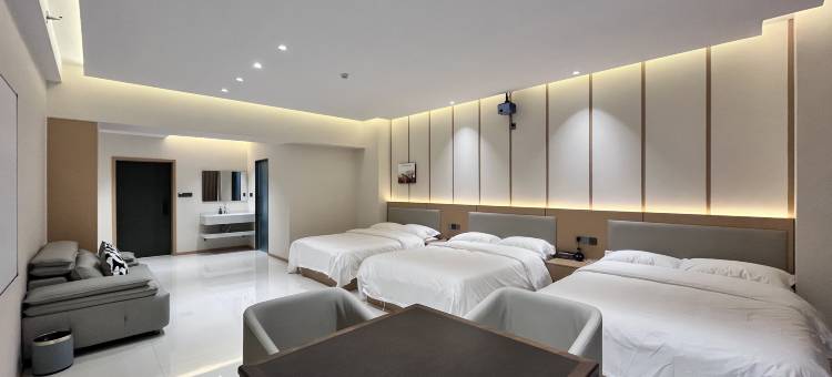 品逸民宿(市政府店)图片