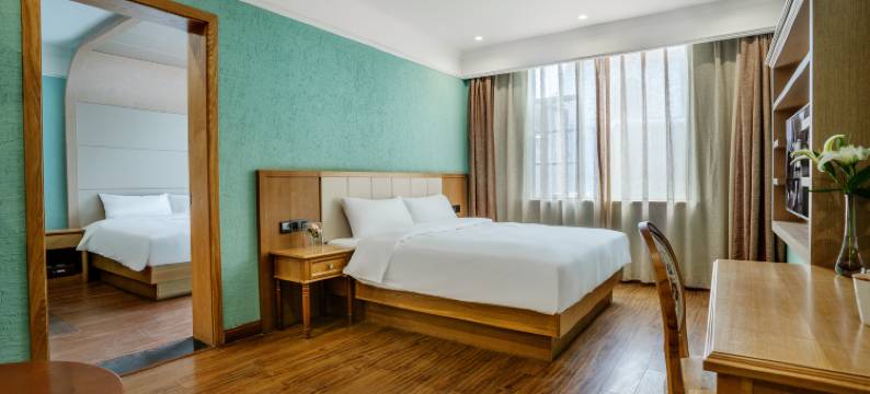 蒙自海伦城市花园酒店(南湖公园新天地步行街店)图片