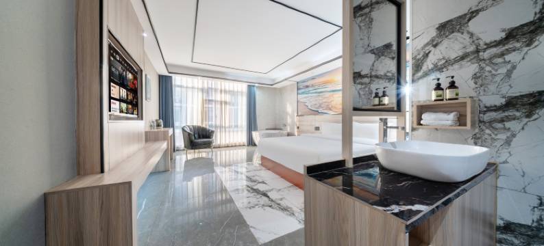 回禾泊悦轻奢酒店(天柱县汽车站店)图片