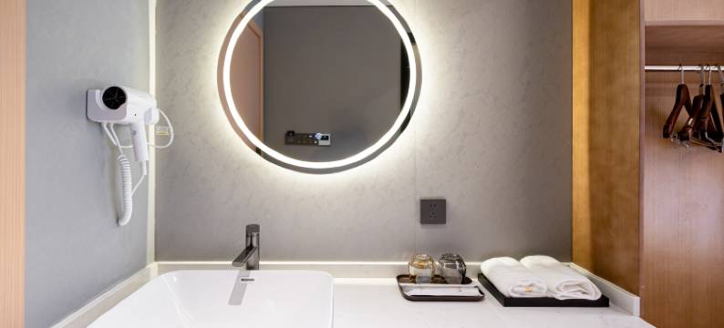 熙禾酒店(上海九院陆家浜路地铁站店)图片