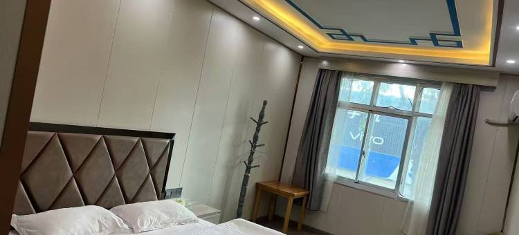 隆子阳光宾馆图片