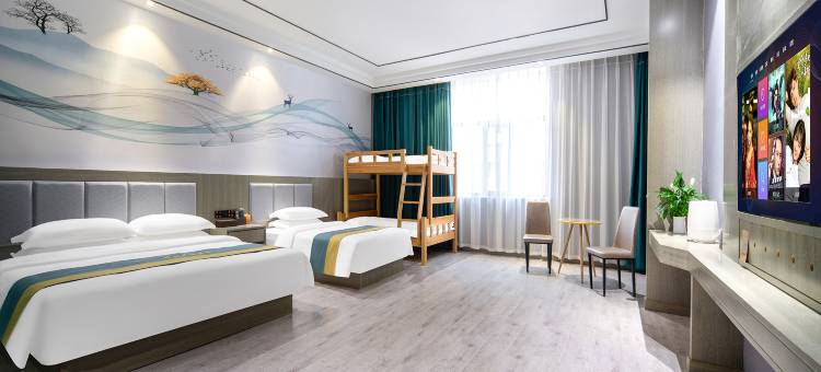 海西耀翔品质酒店(翡翠商业步行街店)图片