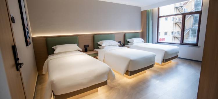 云朵酒店(林西百货大楼店)图片