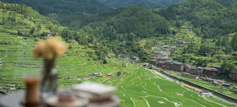 喜住觅境酒店(西江千户苗寨东引观景台店)图片