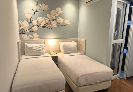 True Blue Bunga Bunga Hotel Pasar Baru Jakarta Hotel Overview