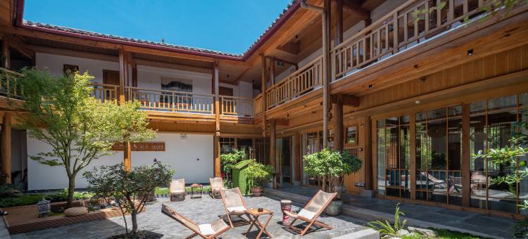 雲若水·隐逸翠庭丨双庭院花园观景纳居(古城南门忠义市场店)图片