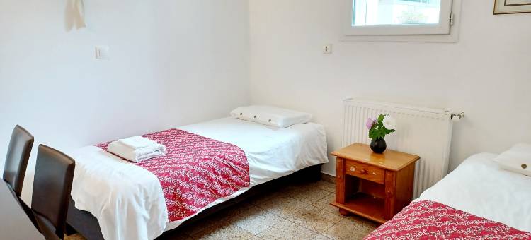 别墅里一套3居室合租房 厨房浴室公用 有花园露台车位(Shared appartement with 3 private rooms terrace garden parking 600m RER B)图片