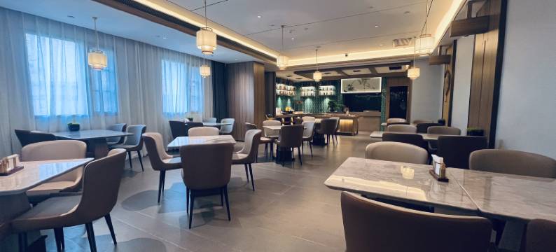 蚂蚁·光年电竞酒店(咸阳翱翔小镇地铁站店)图片