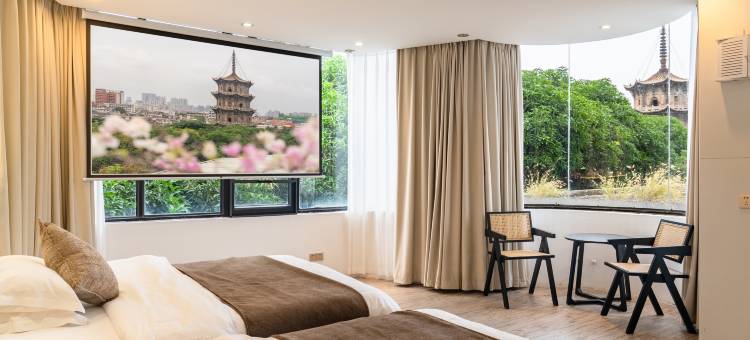 莲苑观景民宿(泉州古城西街店)图片