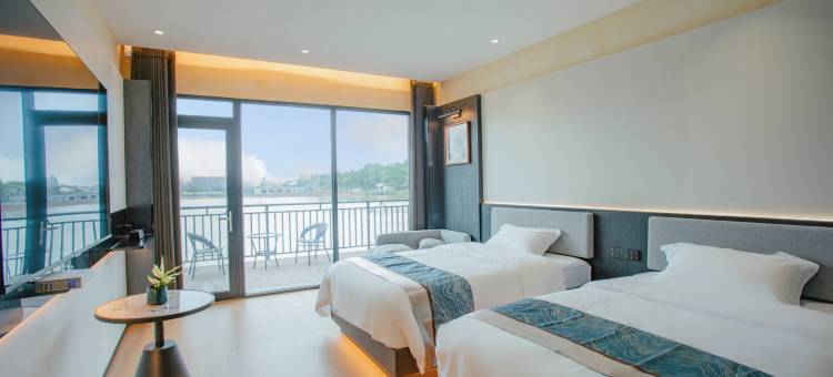 君山岛·云上湖宿图片