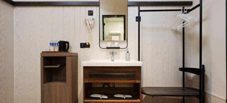 华庭酒店(上海陆家嘴八佰伴店)图片