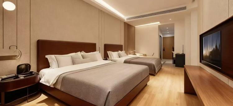 肇庆·富米FullmeCinemaBathtub设计酒店(七星岩东门广场店)图片