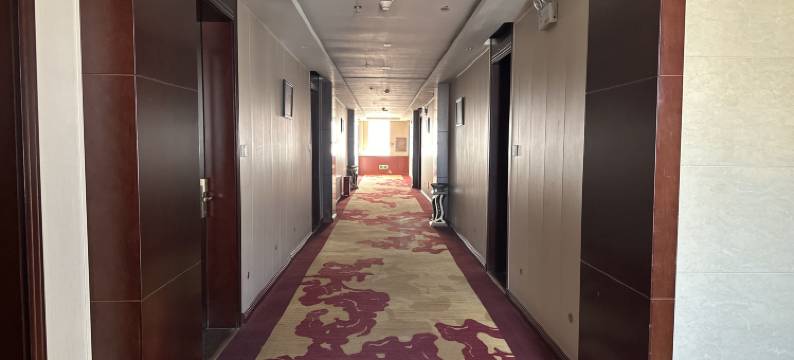 平陆鸿运商务酒店图片