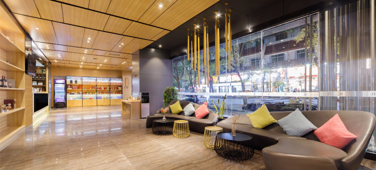 H水晶酒店(西安钟鼓楼五路口地铁站店)图片