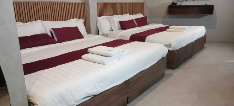 克拉克国际机场附近联排别墅橡木灰色酒店(Townhouse Oak Grey Hotel Near Clark International Airport)图片