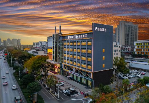 丽怡酒店（咸宁传媒大厦市博物馆店）外景图