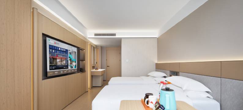 柏曼酒店(三亚凤凰国际机场店)图片