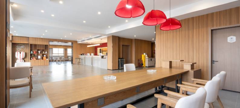 雷神电竞酒店(芜湖南陵客运中心店)图片