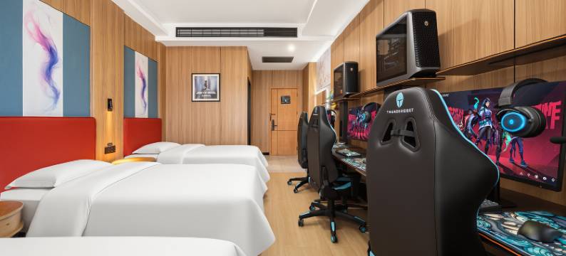 雷神电竞酒店(岳阳楼步行街店)图片