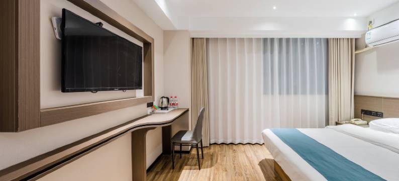 云居酒店(南京南站胜太路地铁站店)图片