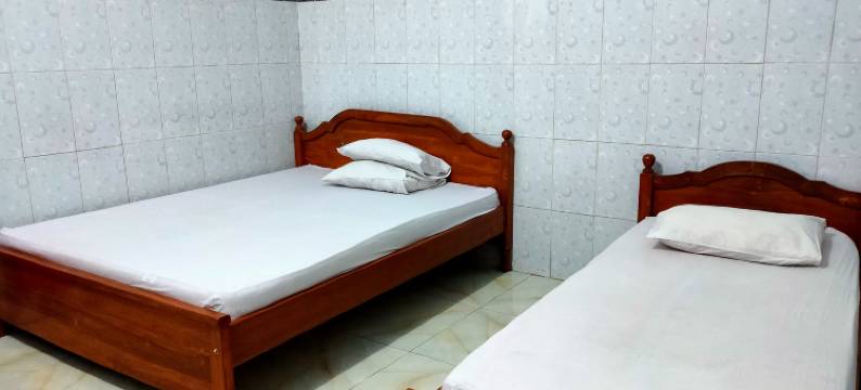 Hotel Keluarga Mekar Jaya Syariah Near UNS Solo图片